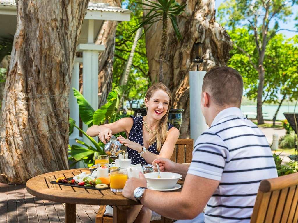 فندق The Reef House Adults Retreat بالم كوف المطعم الصورة