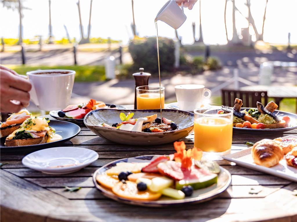فندق The Reef House Adults Retreat بالم كوف المطعم الصورة